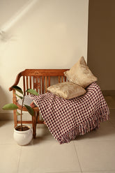 Saukins Geometric II Golden Cushion Cover