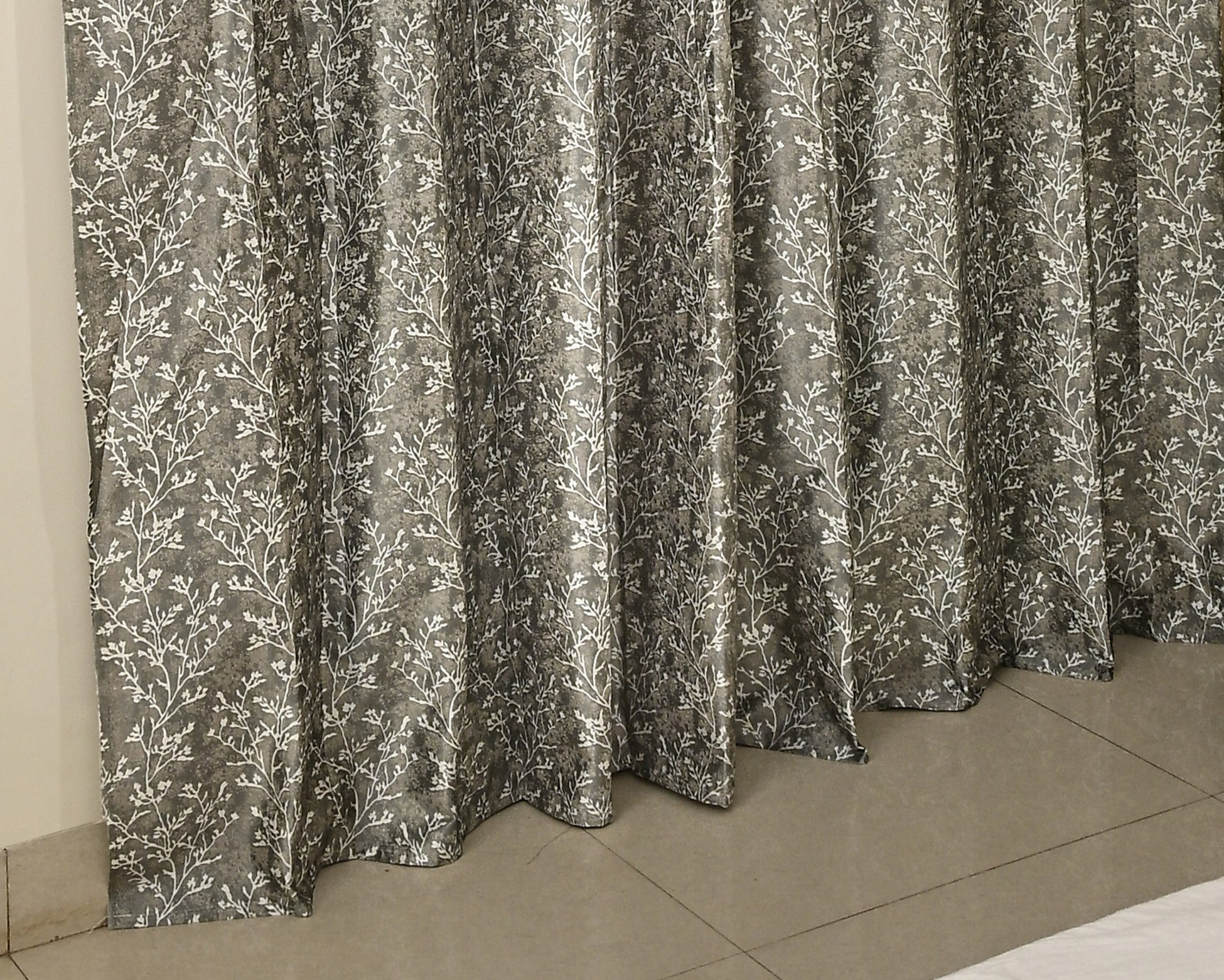 Saukins Natural VII Floral Grey Curtain