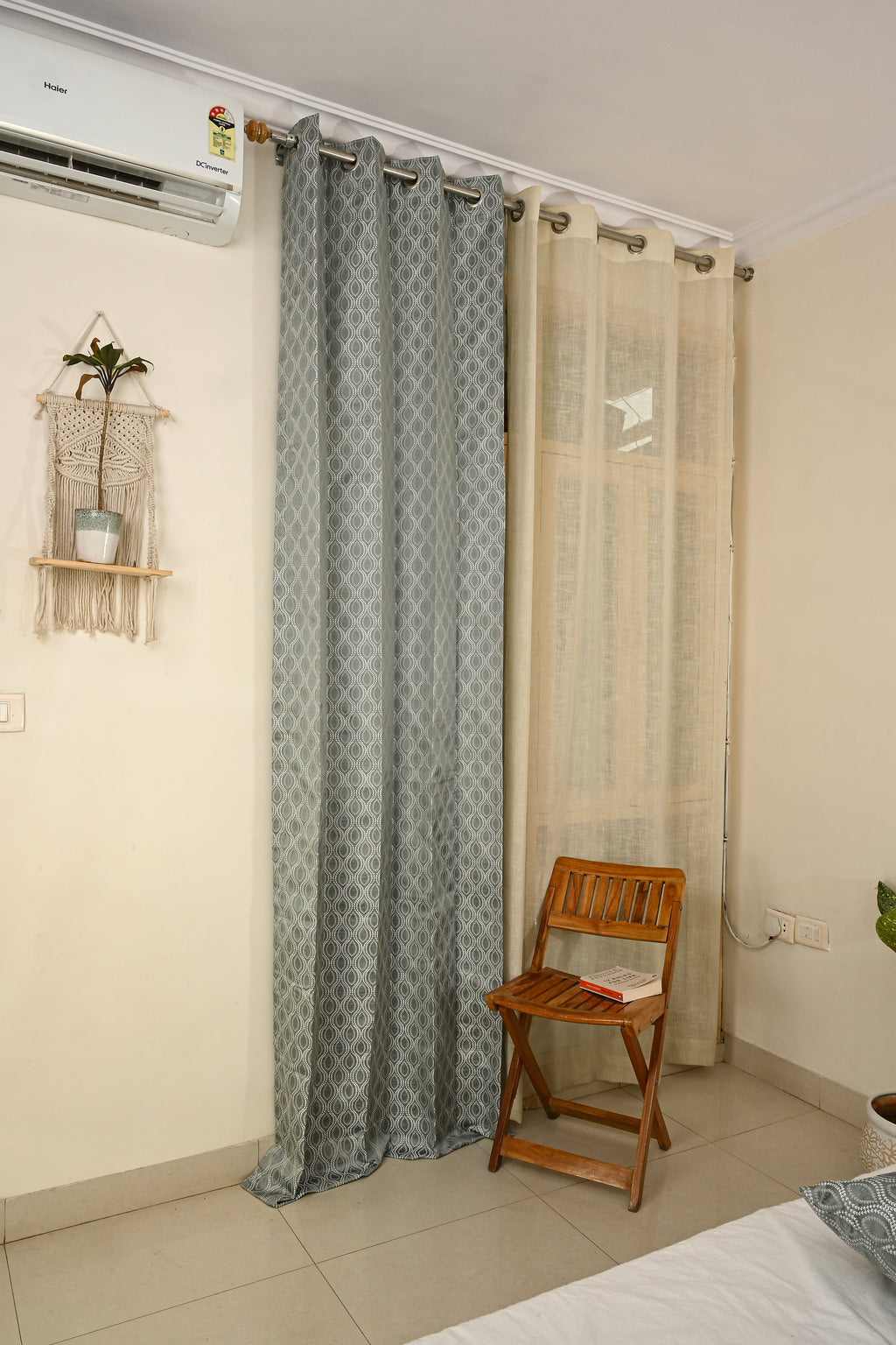 Saukins Elegance III Green Curtain