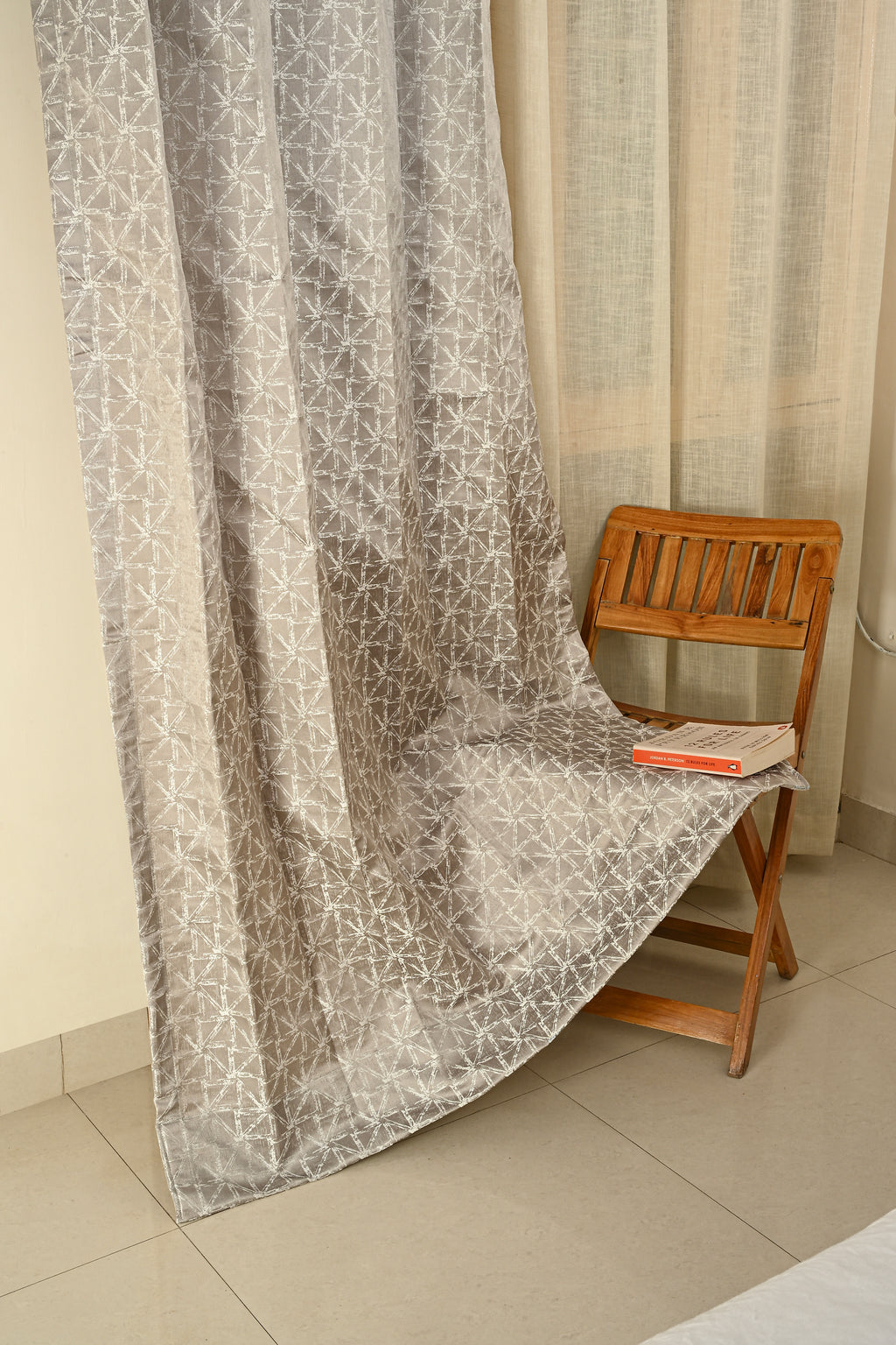 Saukins Geometry III Grey Curtain