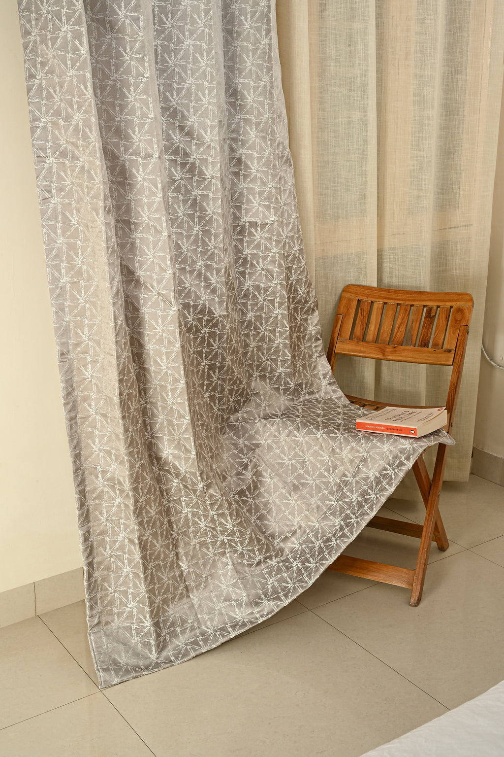 Saukins Geometry III Grey Curtain