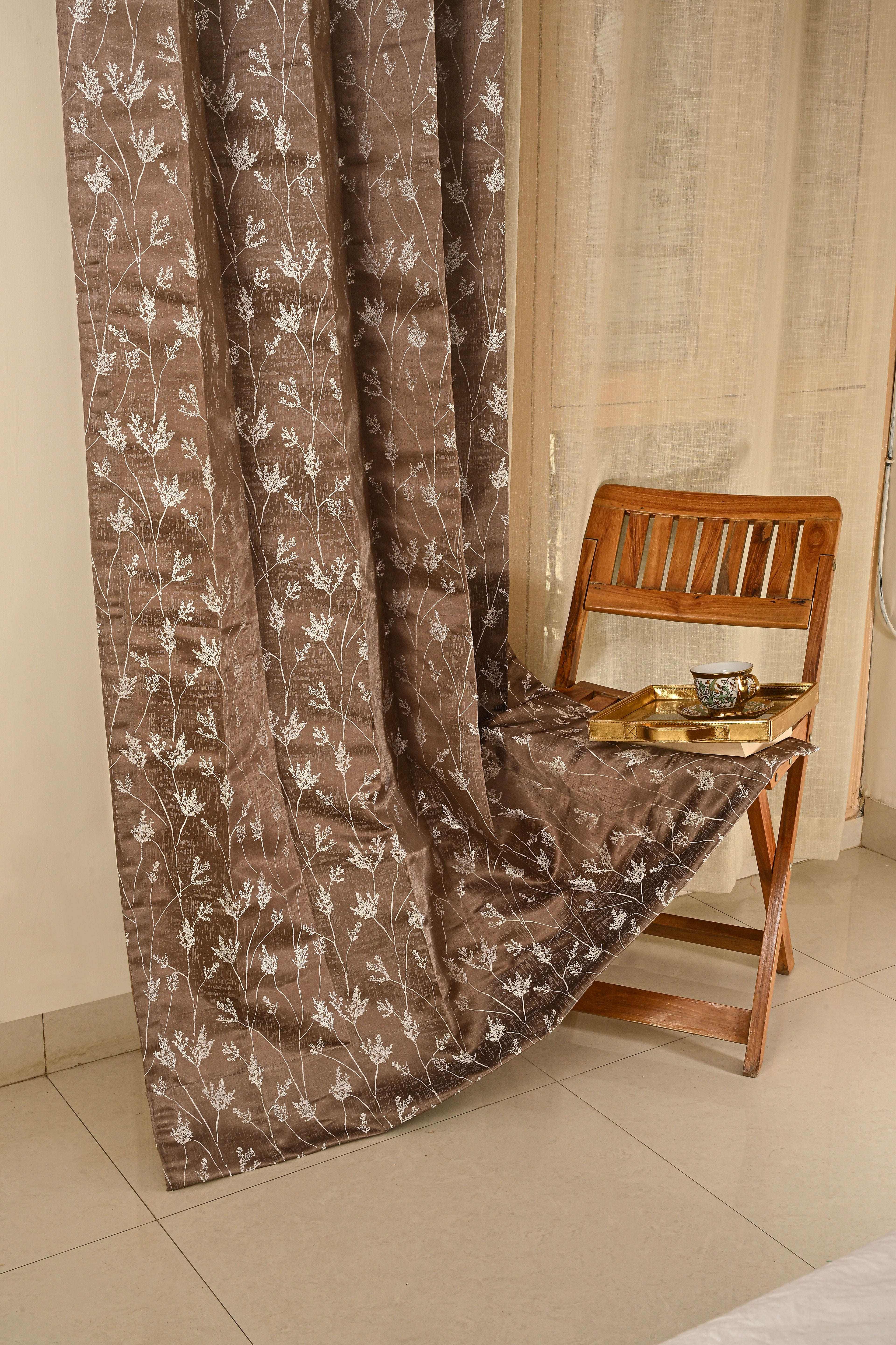 Saukins Natural V Brown Curtain