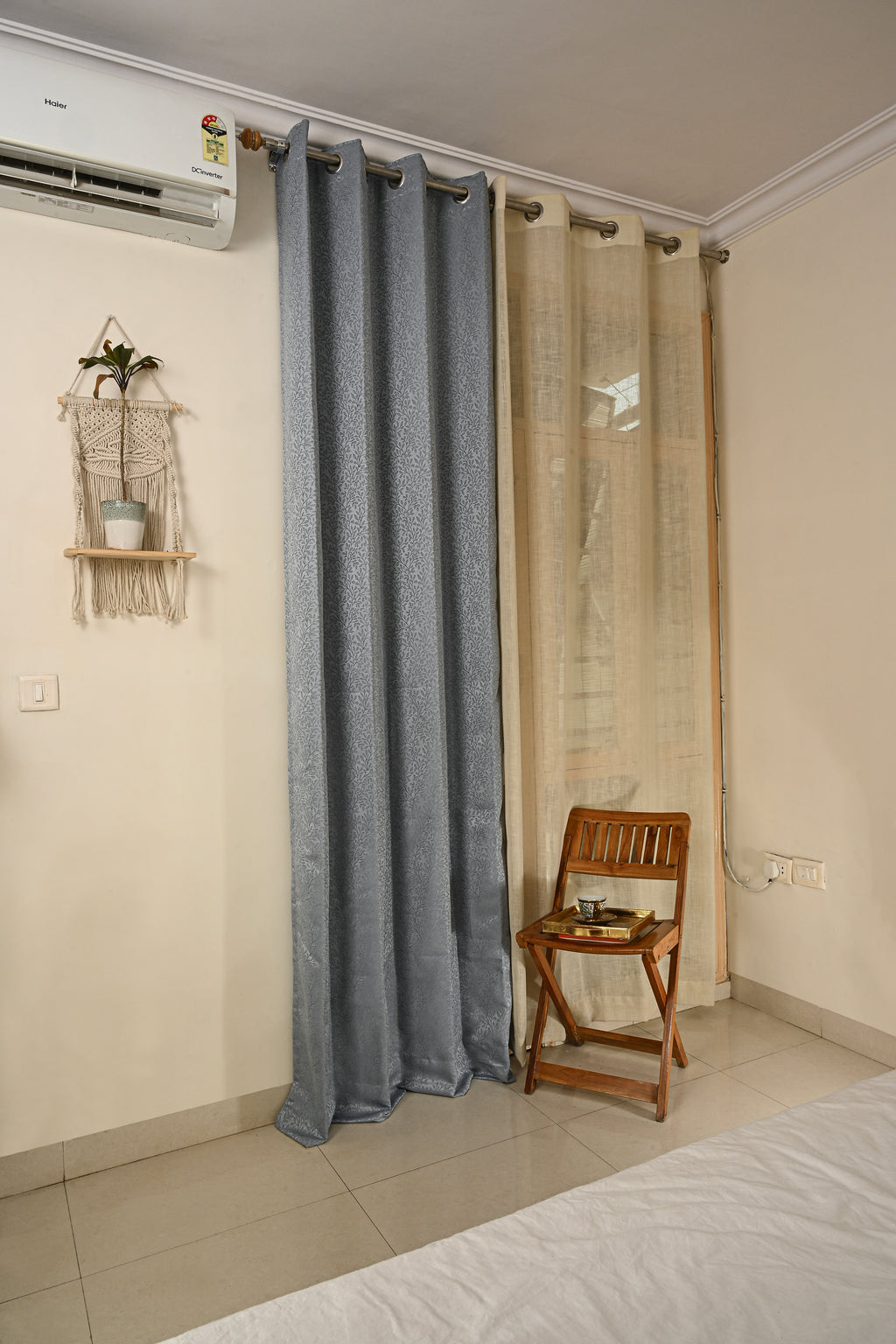 Saukins Natural VI Blue Curtain