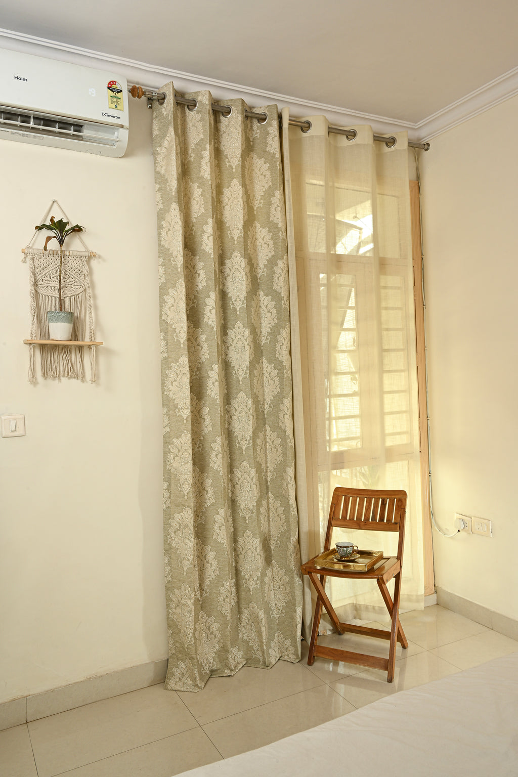 Saukins Taj II Green Curtain