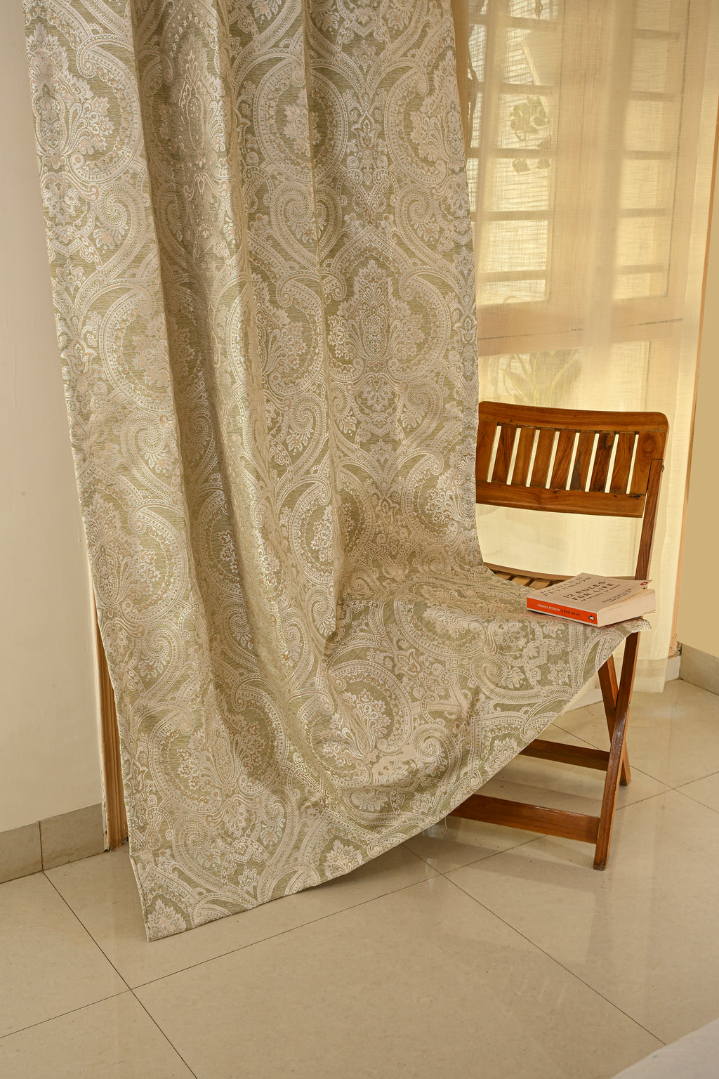 Saukins Taj III Green Curtain