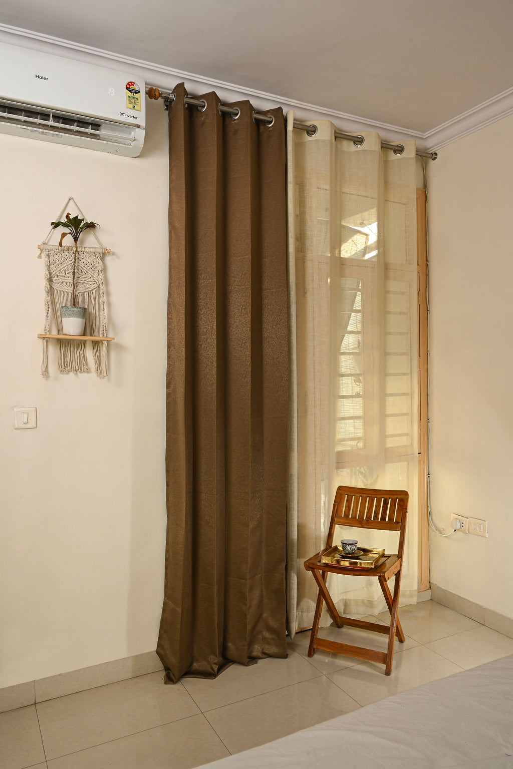 Saukins Plain II Brown Curtain