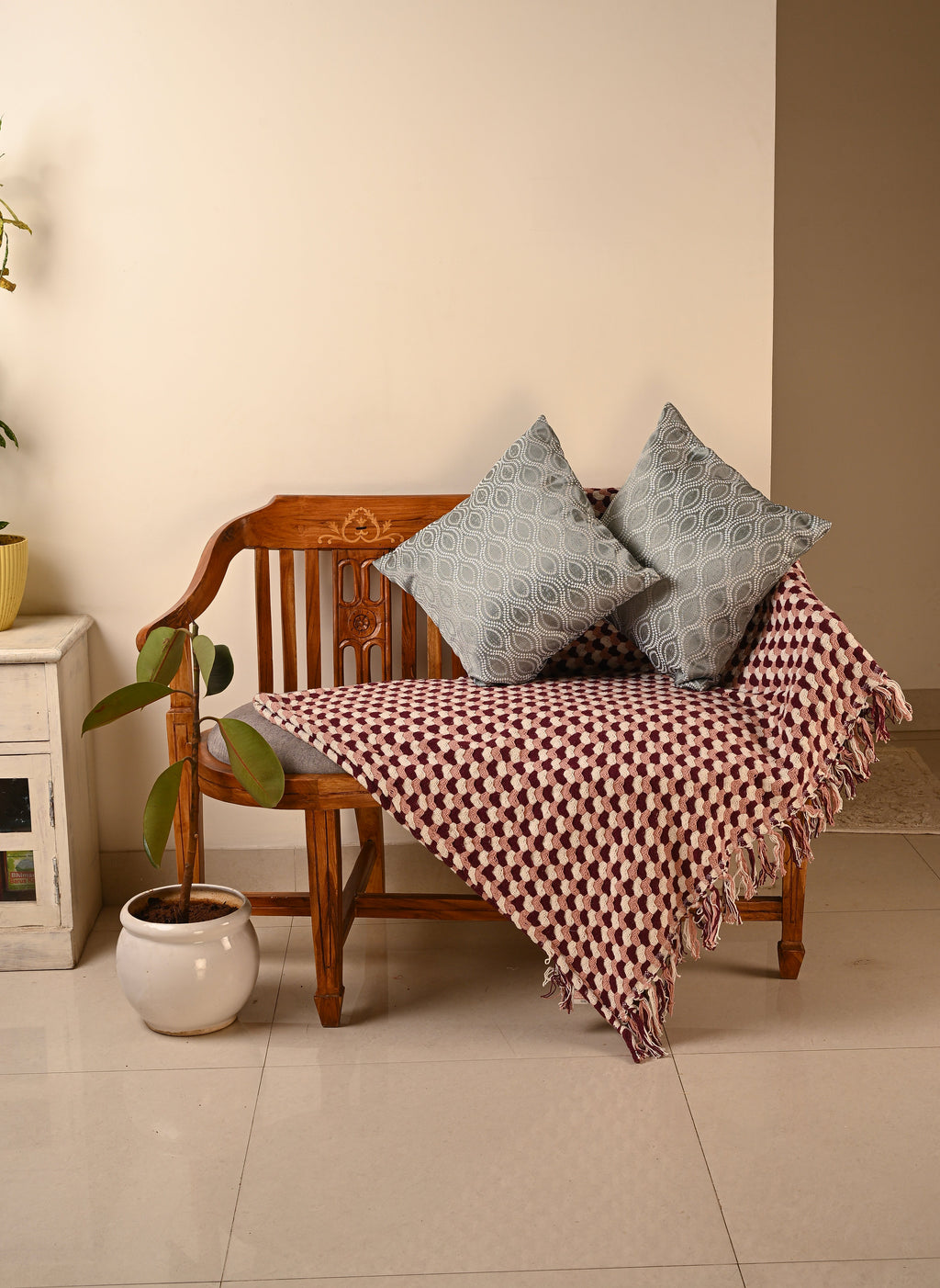 Saukins Elegance I Green Cushion Cover