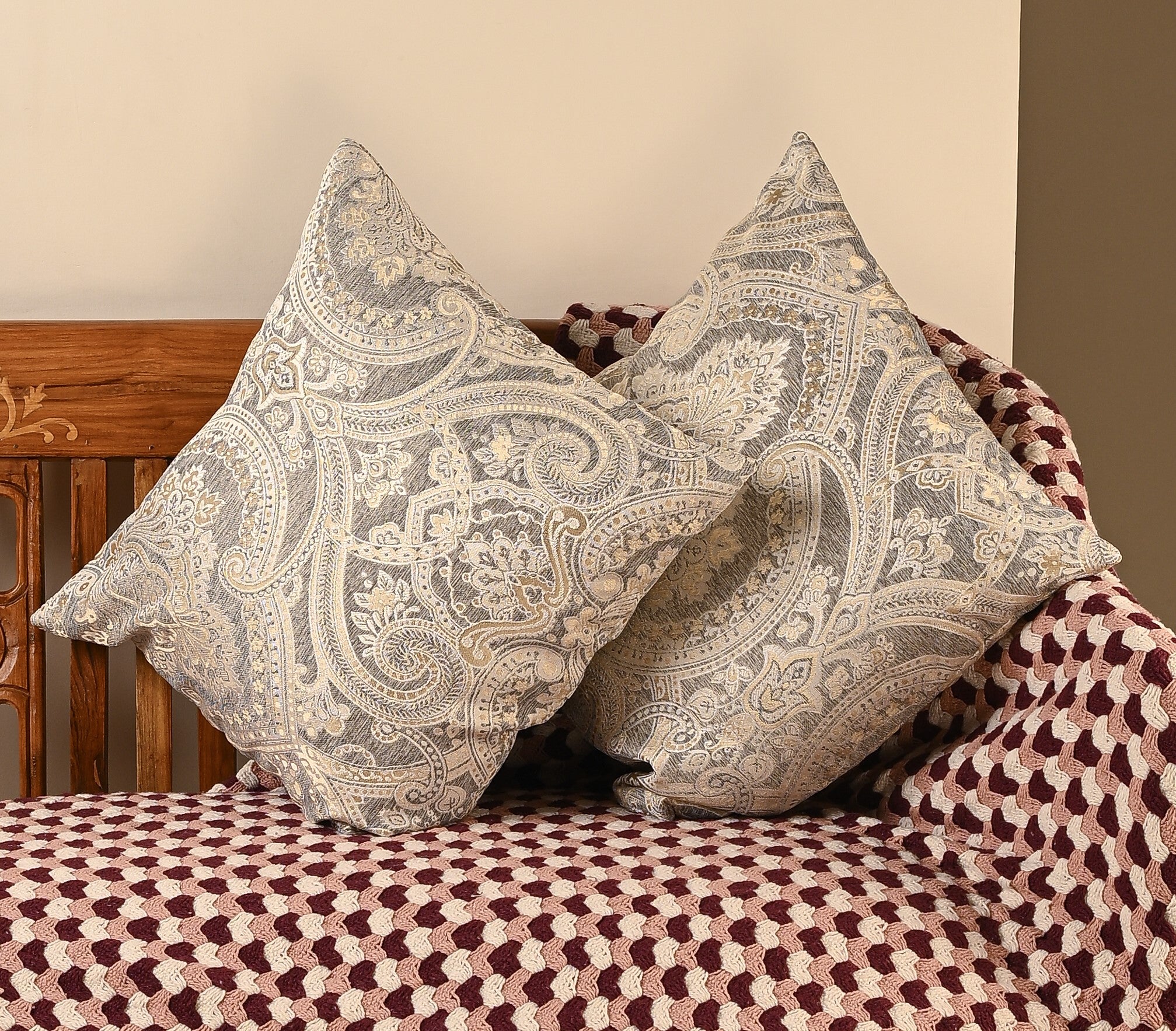 Saukins Taj III Grey Cushion Cover