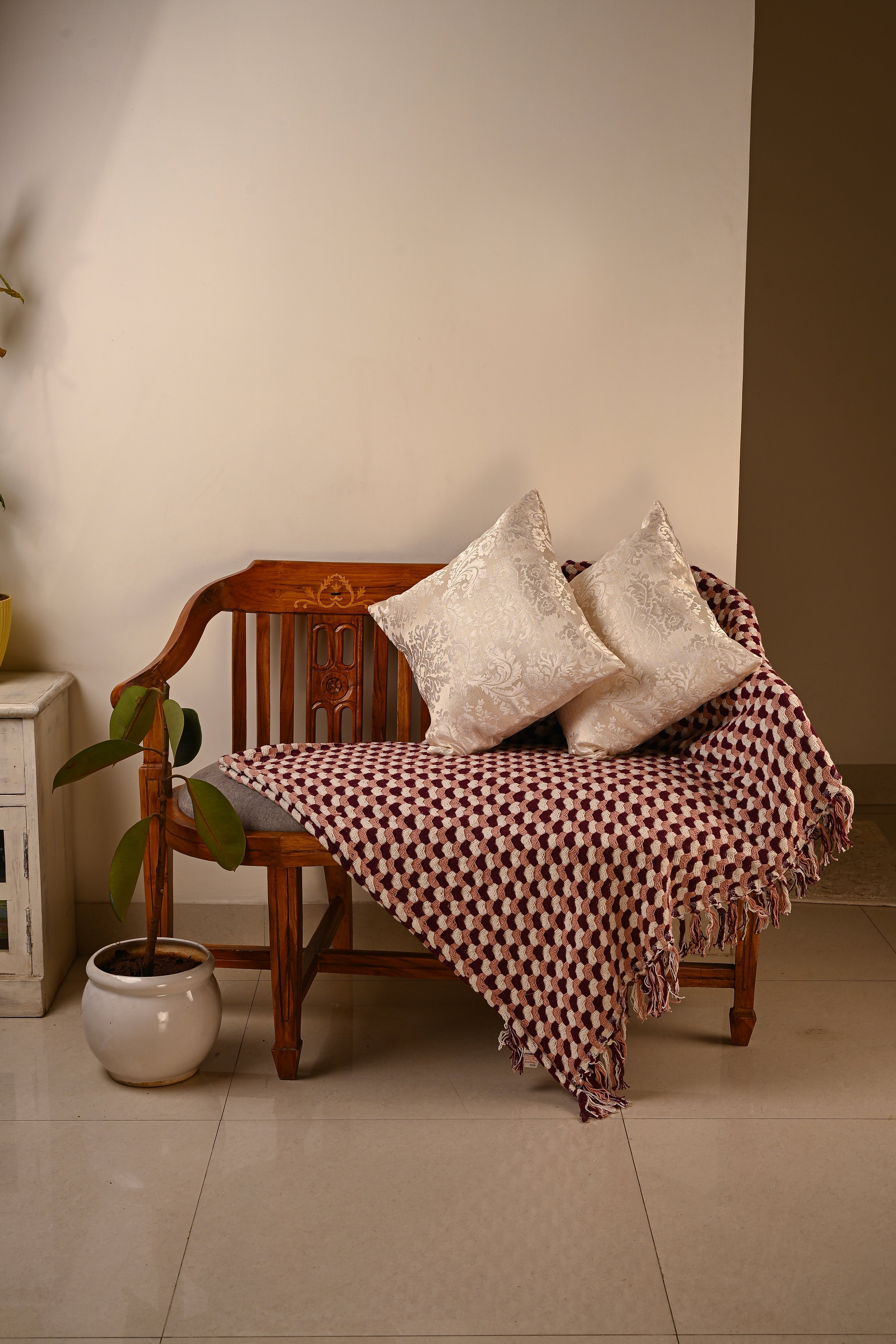 Saukins Taj I cream Cushion Cover