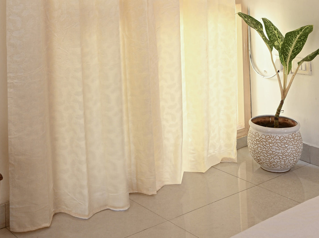 Saukins Elegance II Cream Curtain