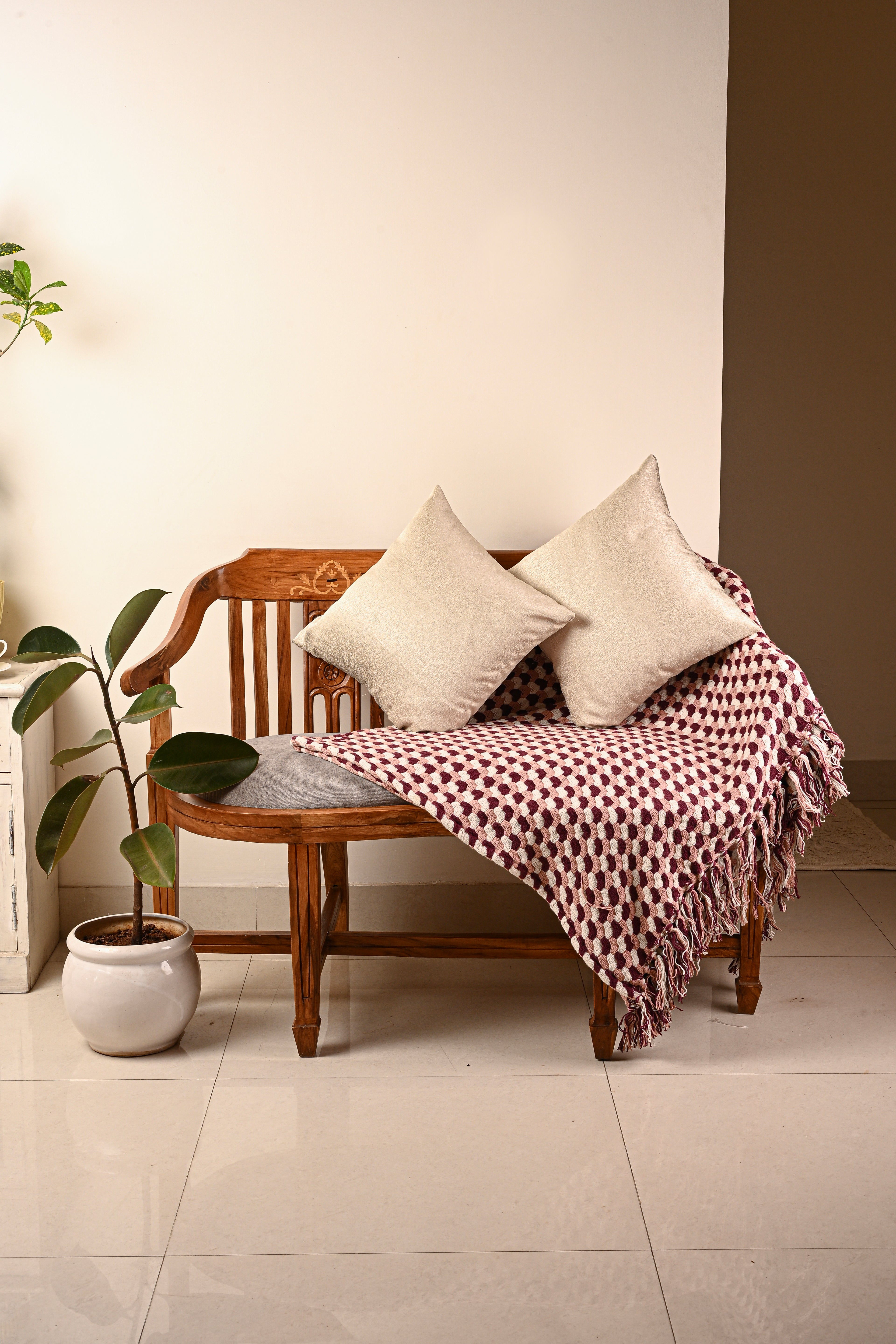 Saukins Plain I Cream Cushion Cover