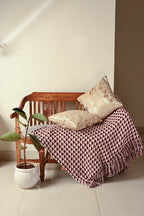 Saukins Elegance II Golden Cushion Cover