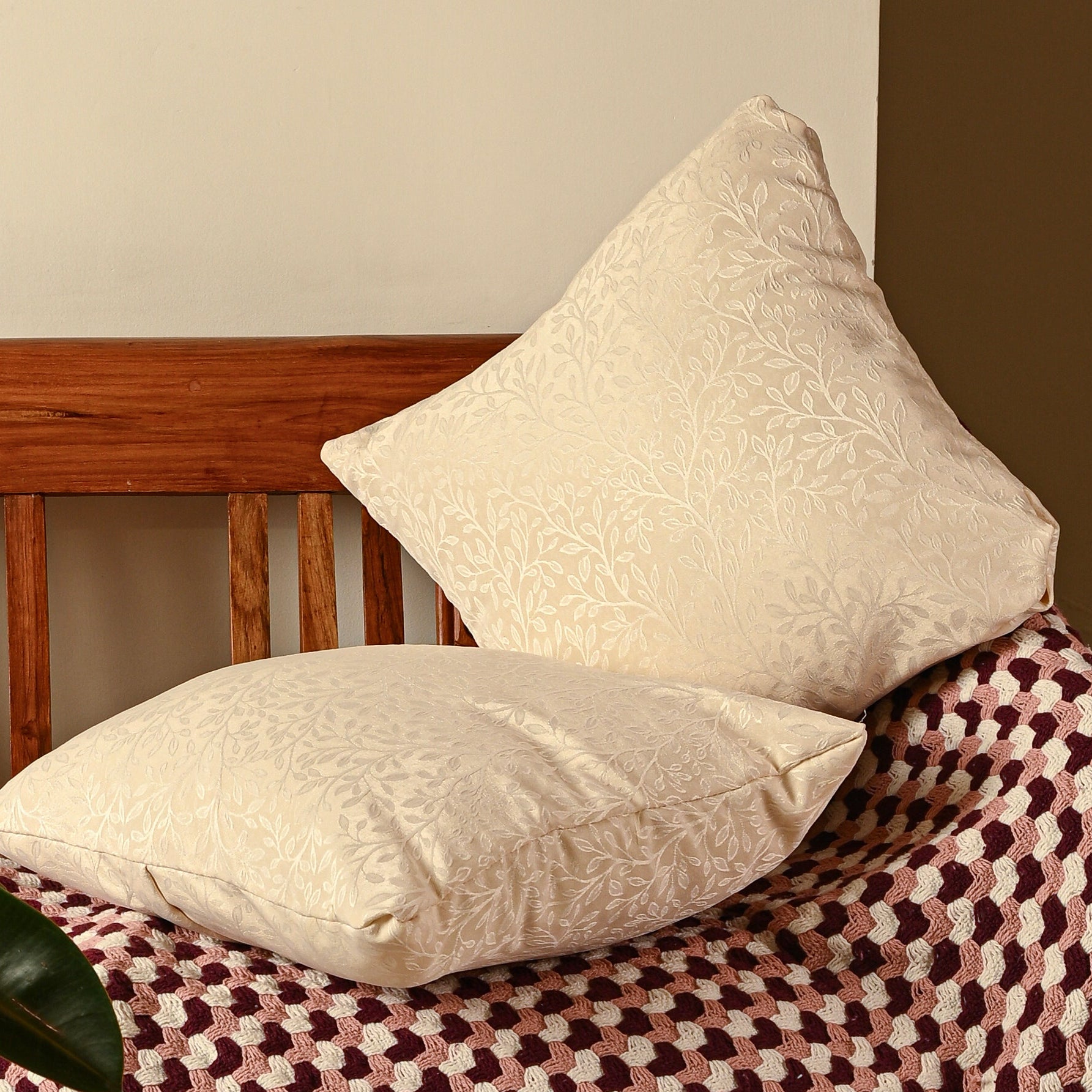 Saukins Natural II Cream Cushion Cover