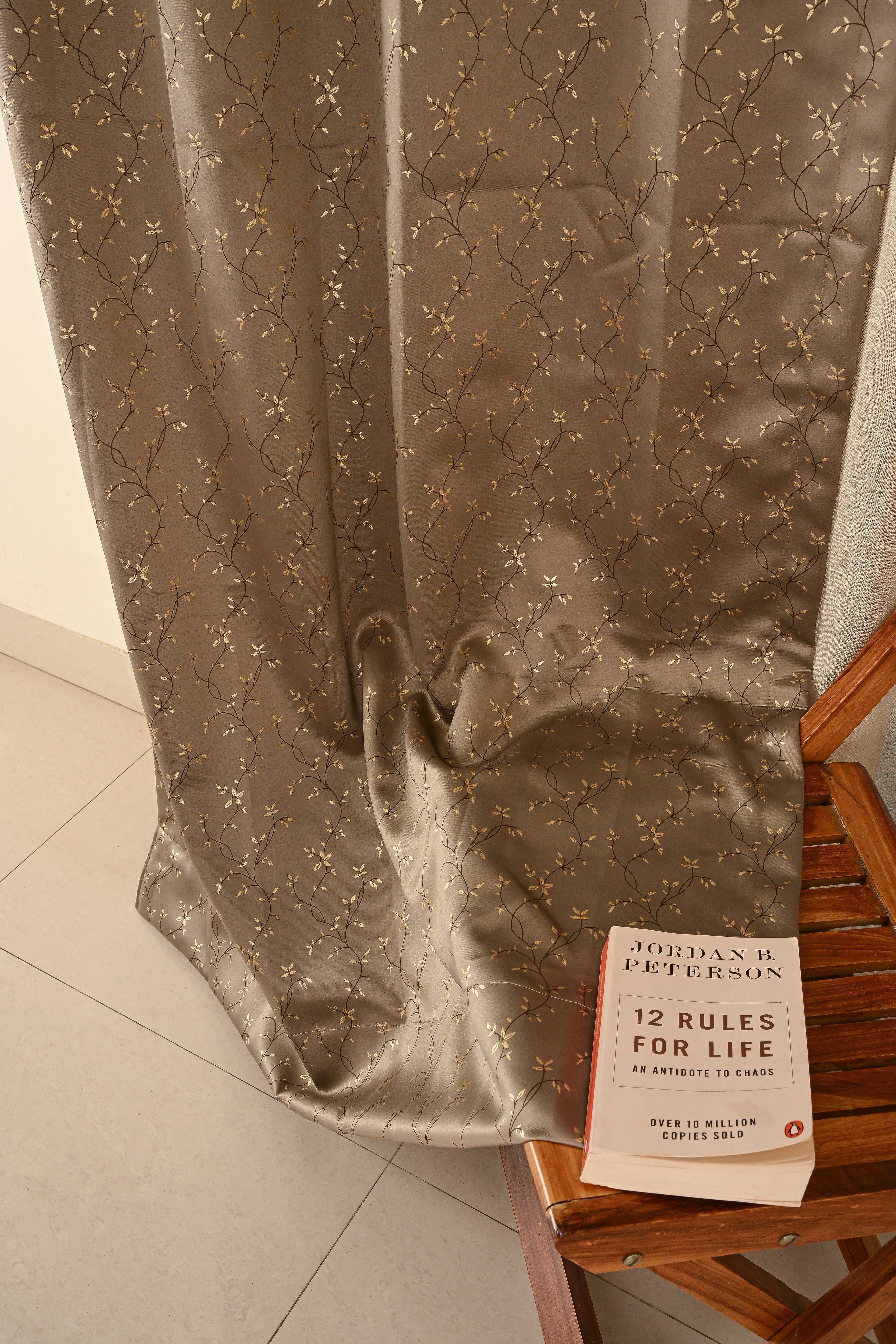 Saukins Natural I Golden Curtain