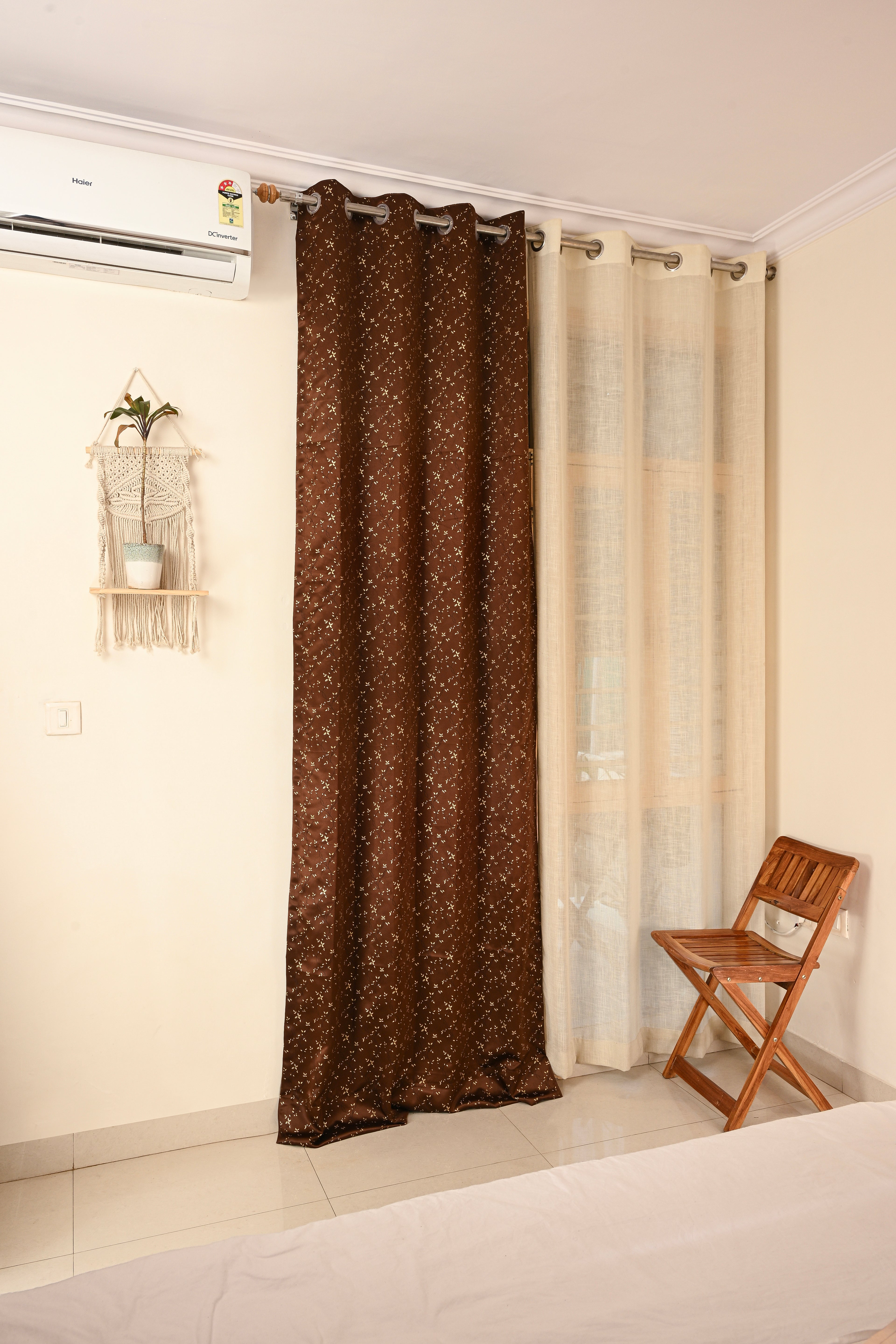 Saukins Natural I Brown Curtain