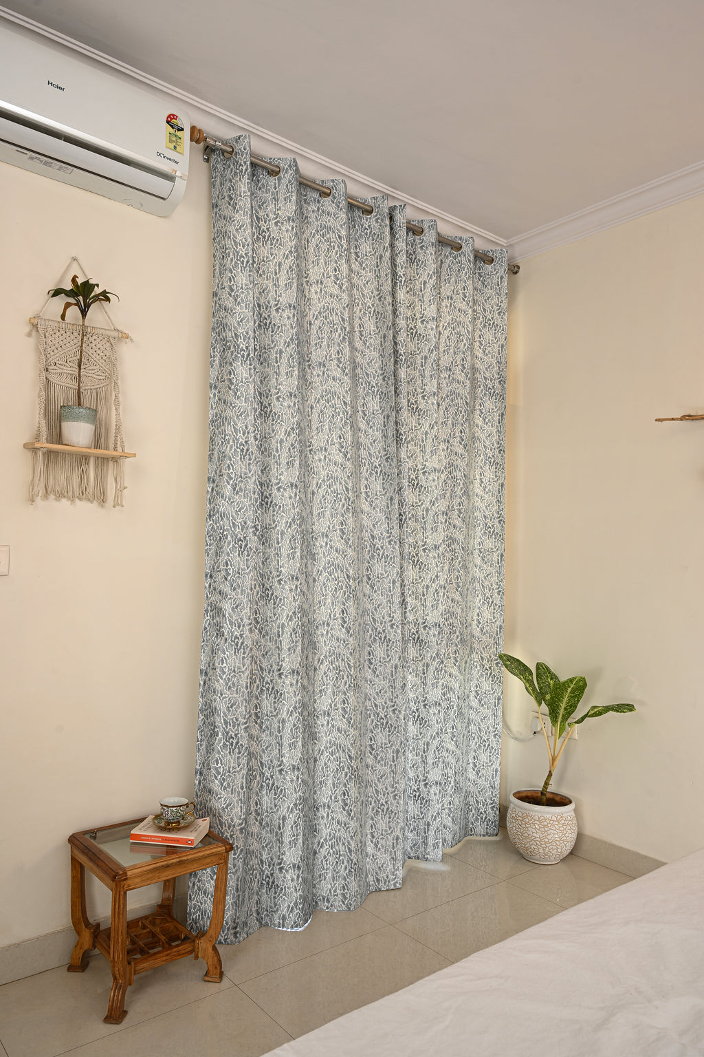 Saukins Natural IV Grey Curtain