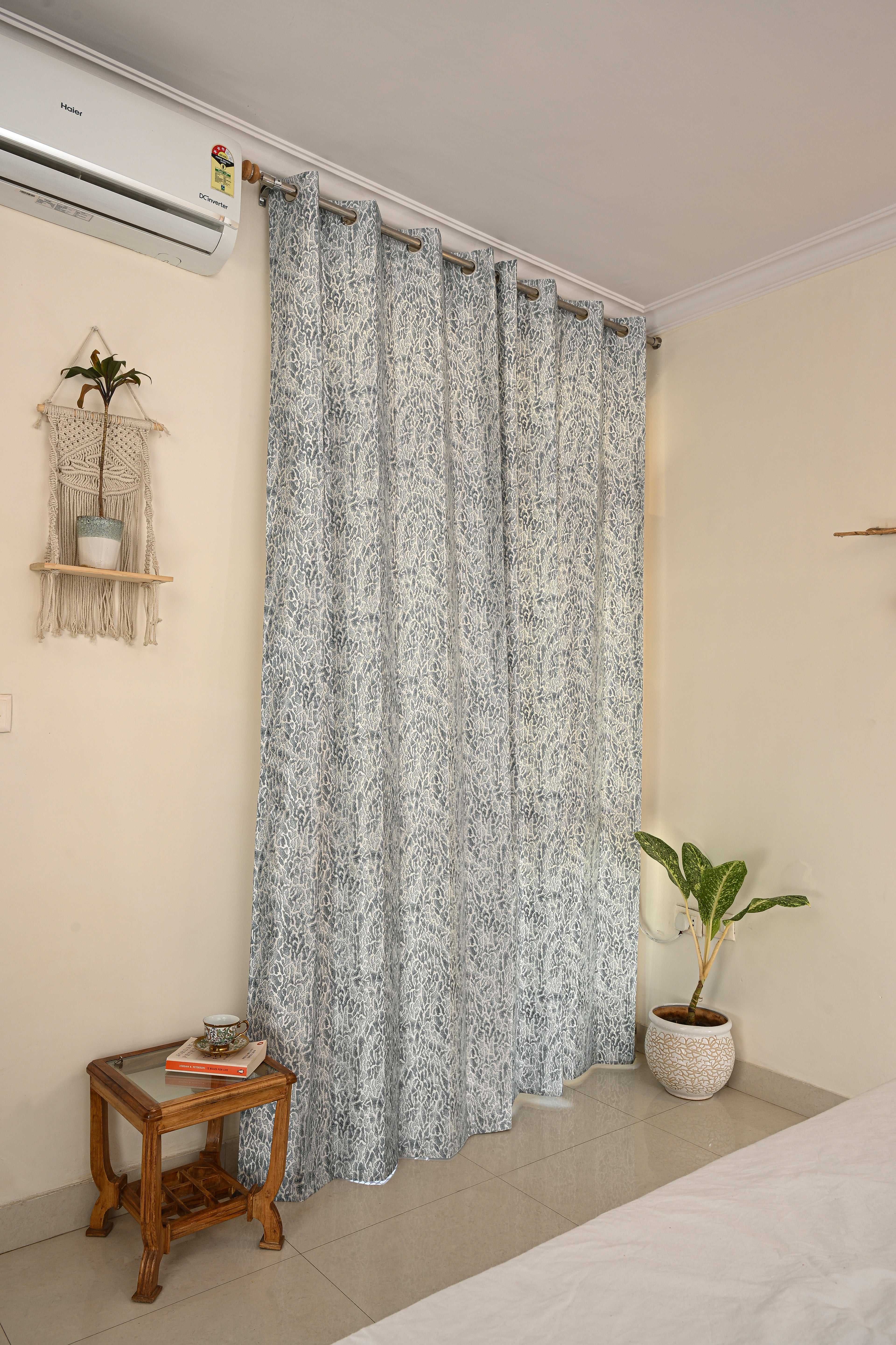 Saukins Natural IV Grey Curtain