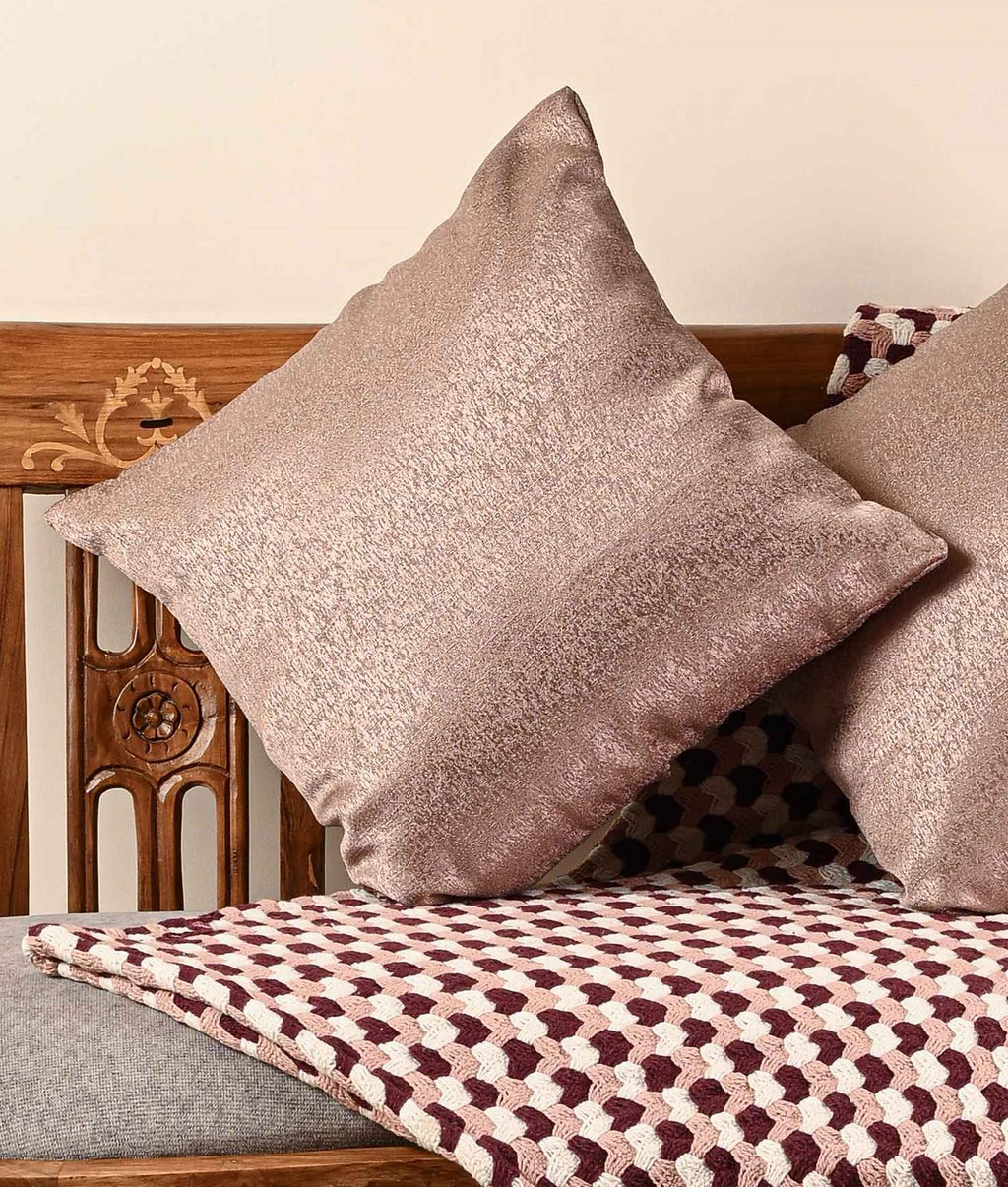 Saukins Plain I Vine Cushion Cover