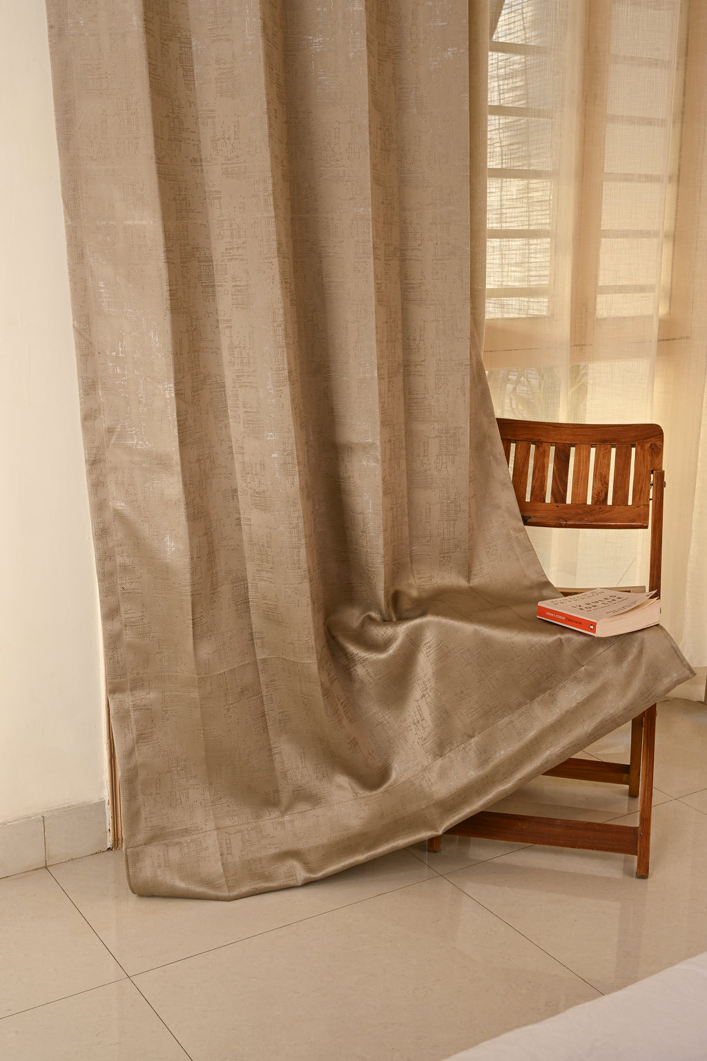 Saukins Geometry I Grey Curtain